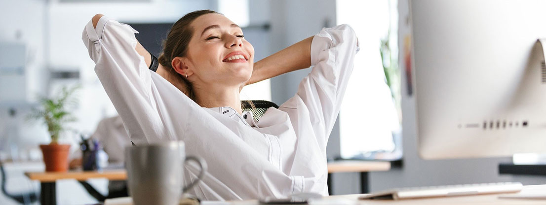 Woman relaxed, no stress at work