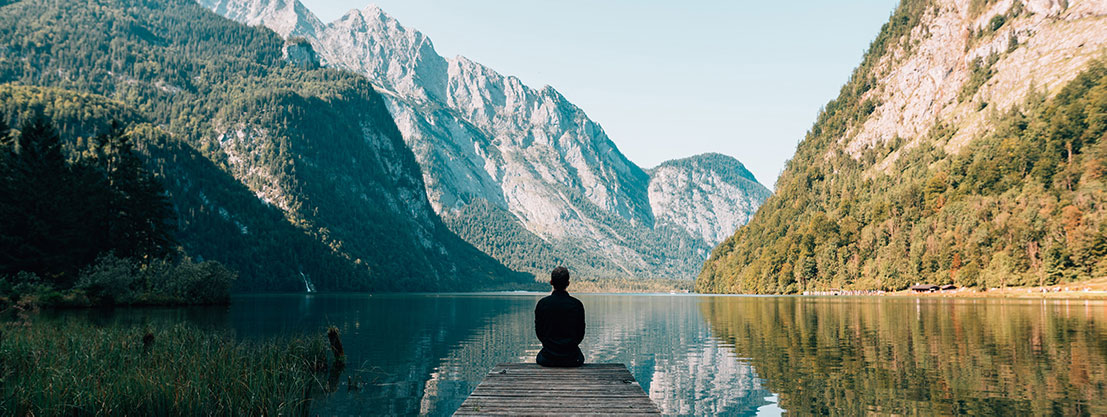 Relaxing music by the mountain lake